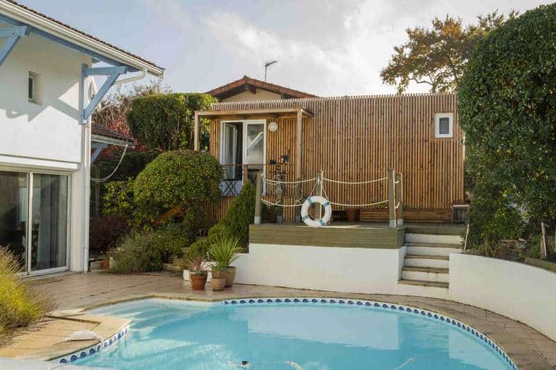 pool house bois Gironde