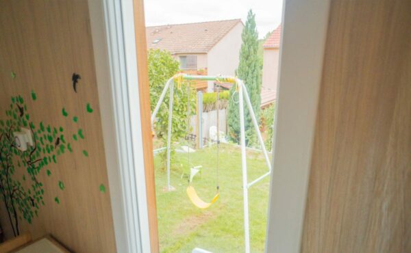 Studio de jardin en bois : Salle de jeux - extérieur