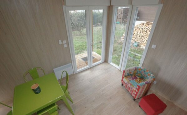 Studio de jardin en bois sur terrain nu - entrée