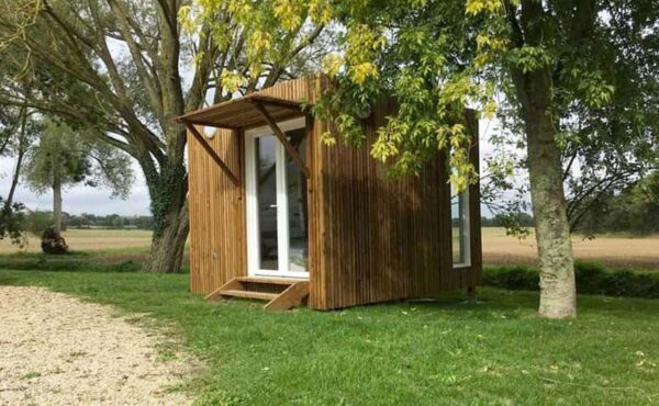 Studio de jardin de 11m2 avec un petit abri