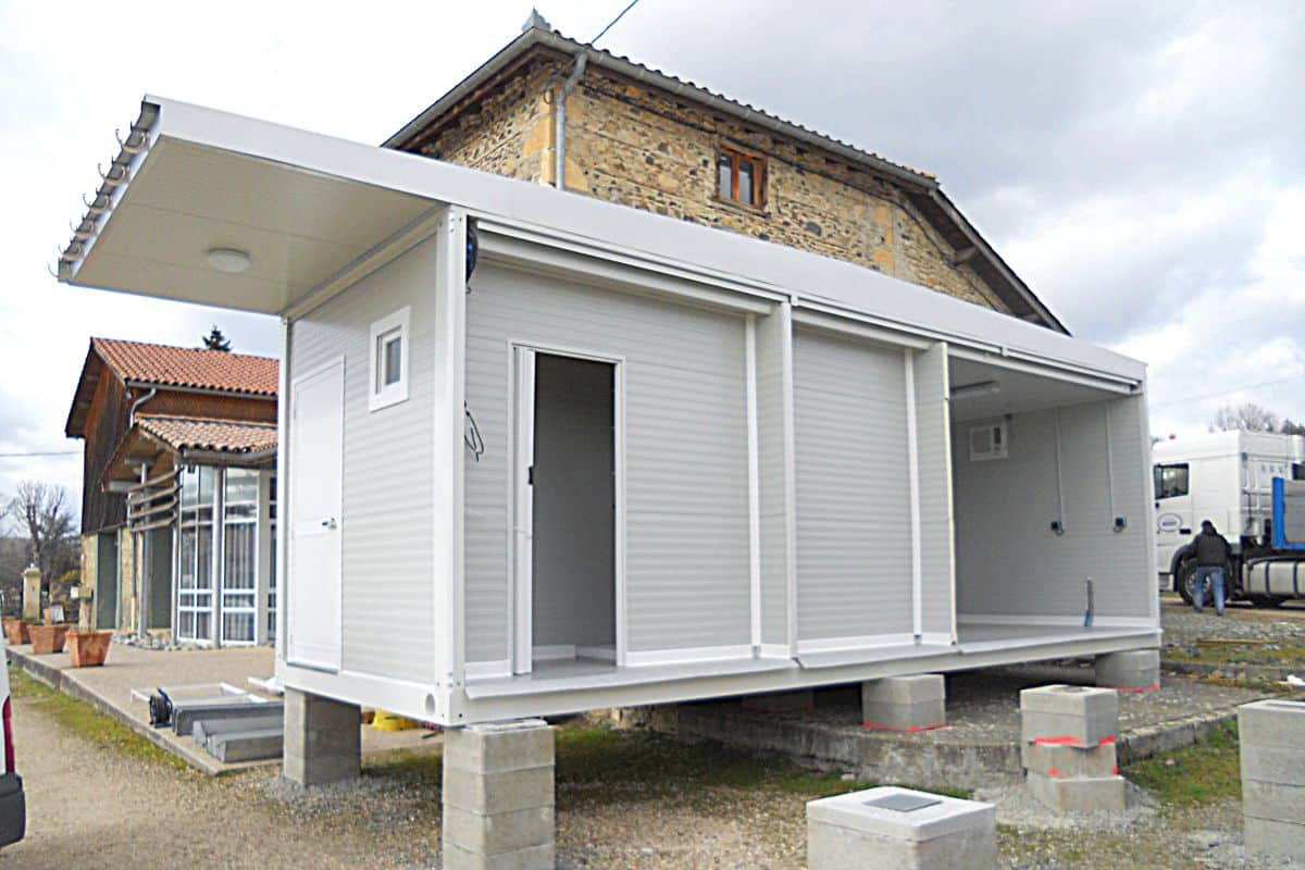 Bureau de jardin préfabriqué