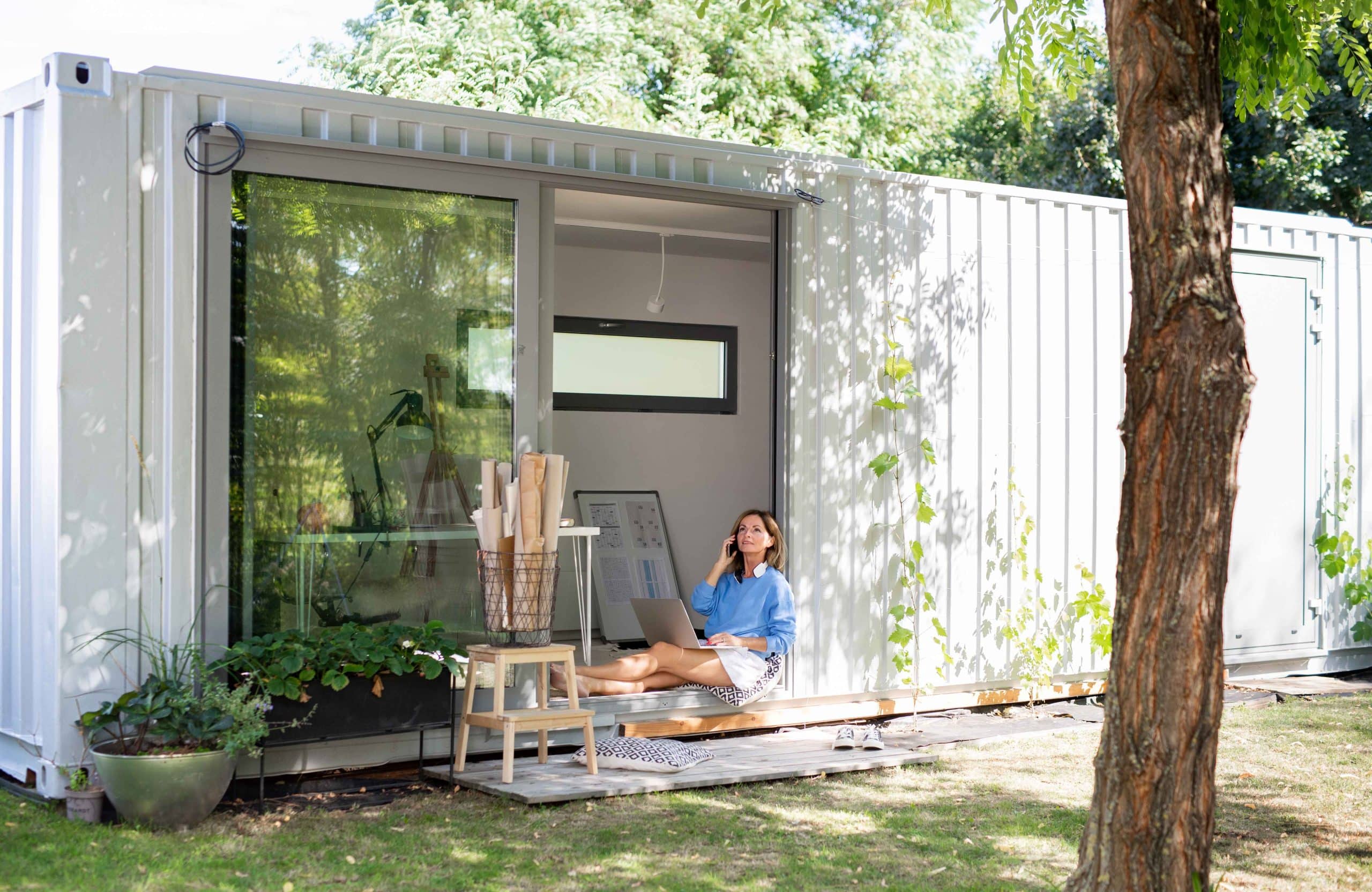 Bureau de jardin container