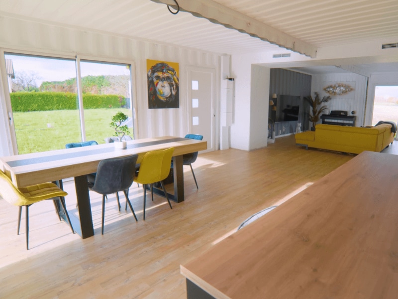 Intérieur d'une maison conteneur