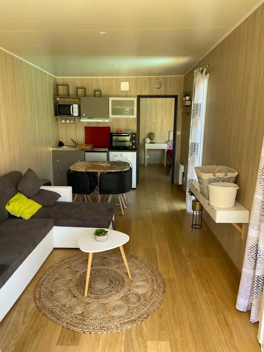 Intérieur d'un studio en bois
