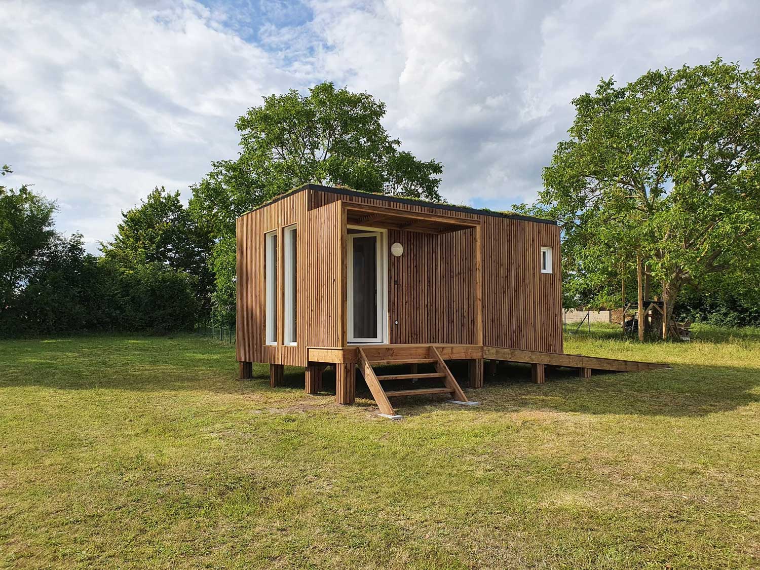 Local professionnel en bois de 20m2 dans le 10