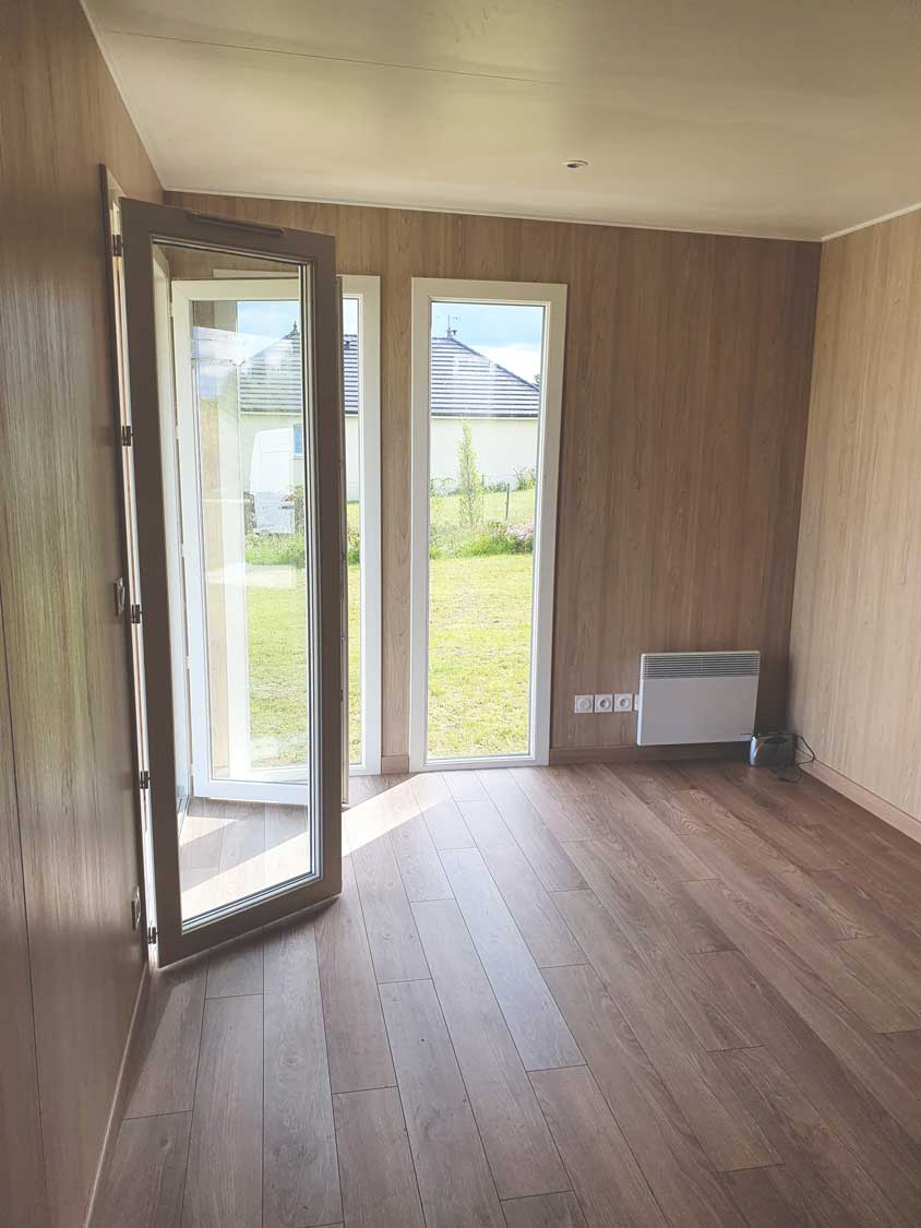 Local professionnel en bois de 20m2 dans le 10