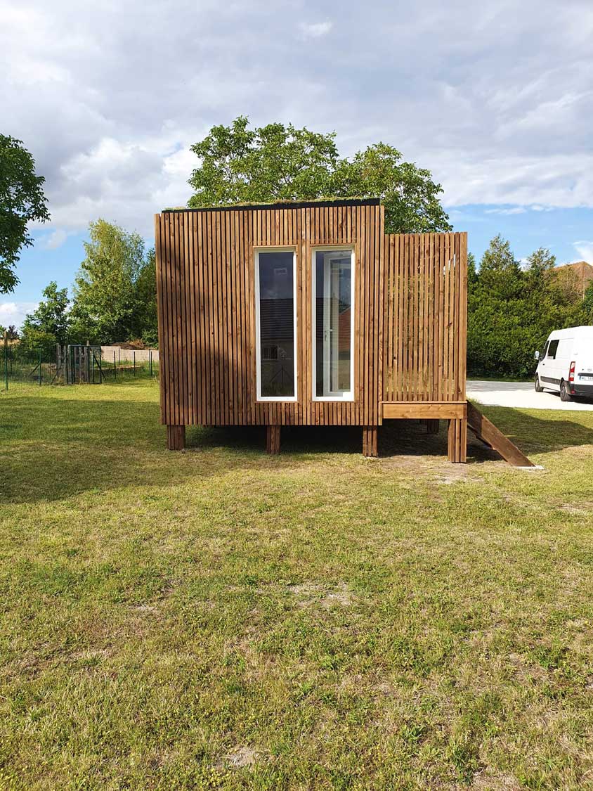Local professionnel en bois de 20m2 dans le 10