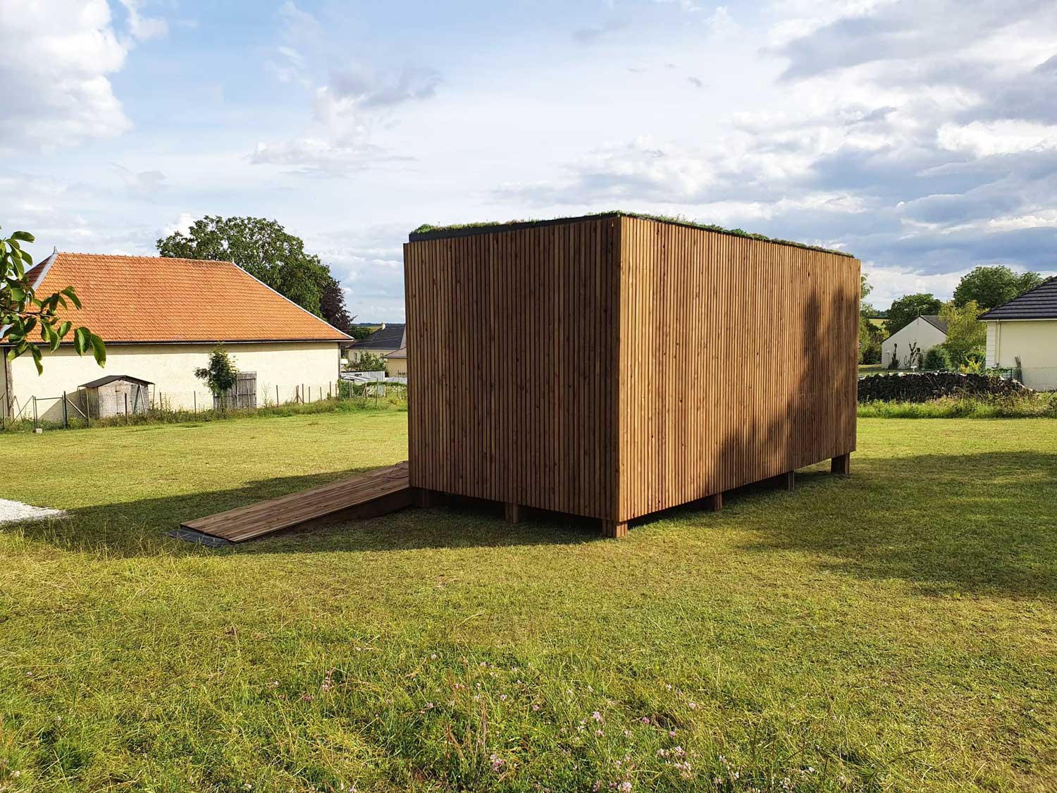 Local professionnel en bois de 20m2 dans le 10