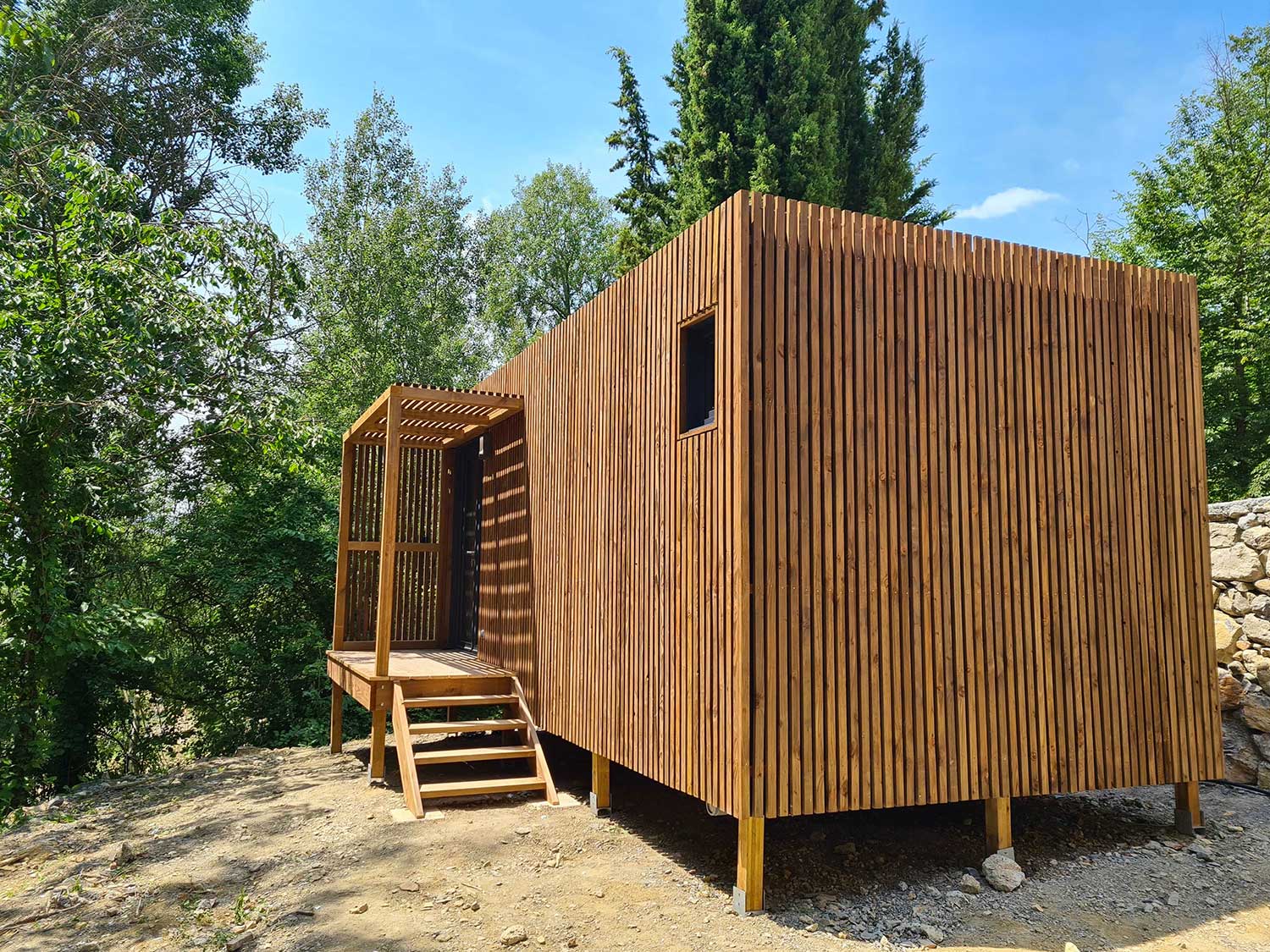 Studio de jardin en location dans le 06