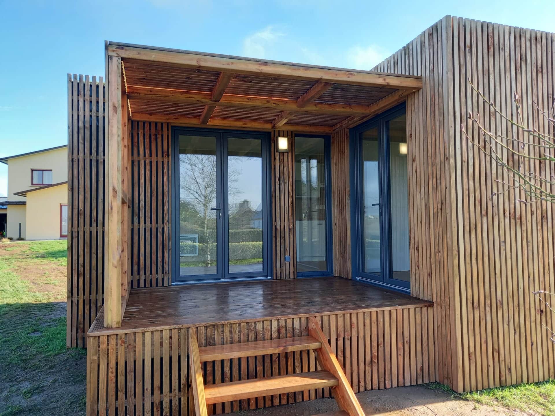 Studio de jardin de 25m2 avec une extension de terrasse