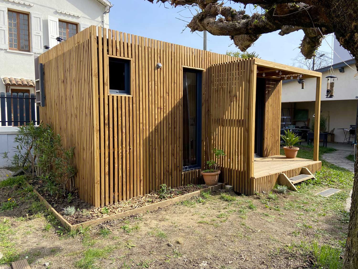 Studio de jardin de 20m2 avec une pergola