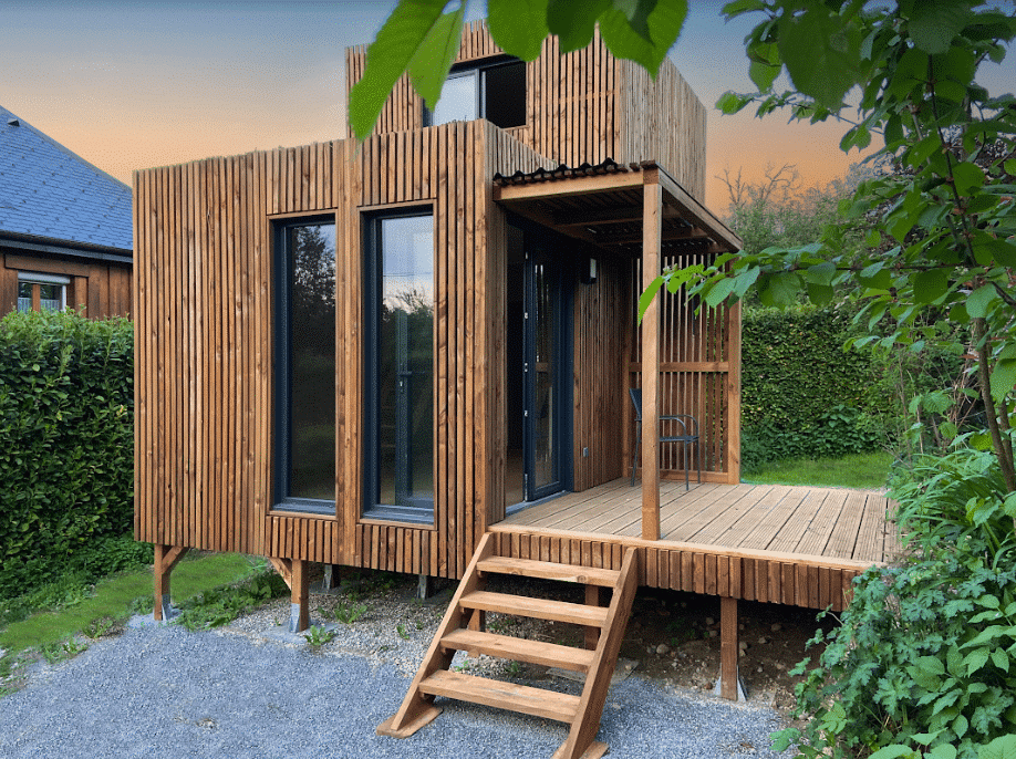 Studio de jardin en duplex avec une extension de terrasse