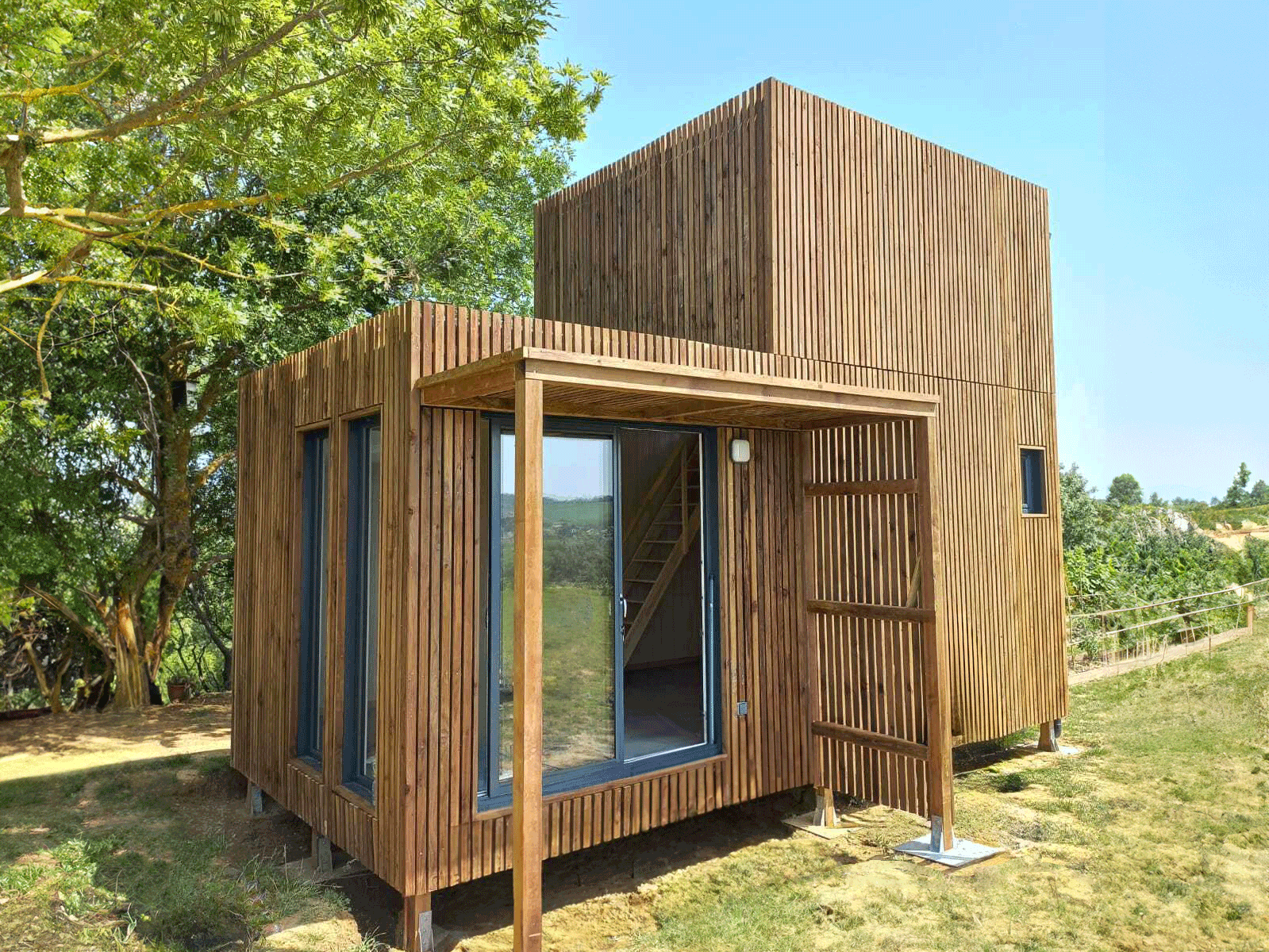 Studio de 30m2 avec mezzanine tropézienne