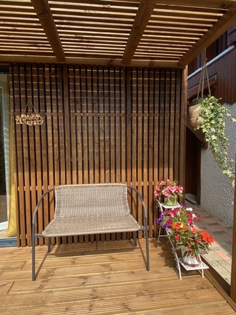 Terrasse avec une chaise
