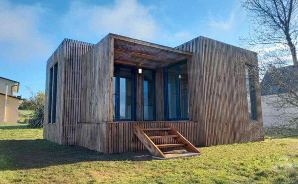 Un studio de jardin en bois avec un bardage 4m
