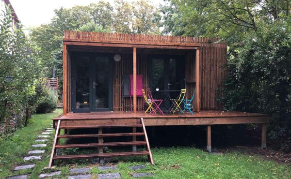 Un studio de jardin de plain pied en bois