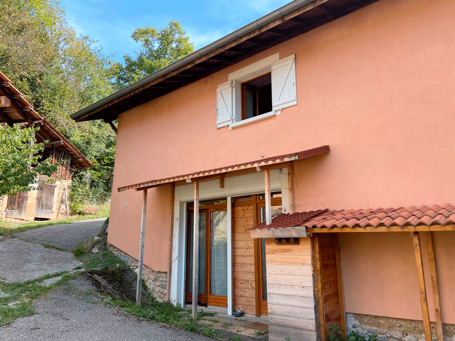 Une maison en pisé